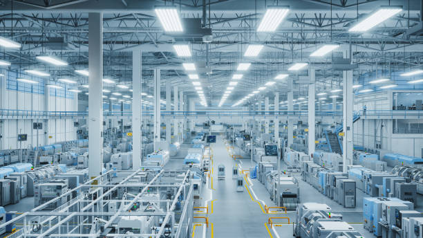 Linha de produção em fábrica — sourcing e desenvolvimento de fornecedores internacionais
